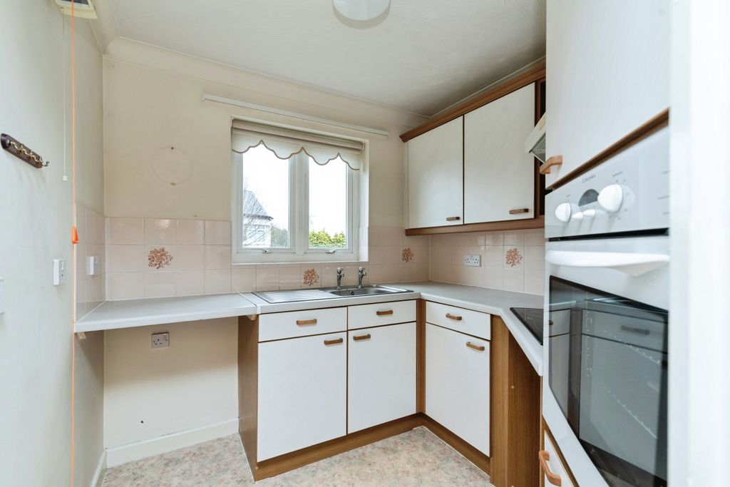 Additional image 3 of 1 bed flat for saleMonmouth Court, Newport NP20