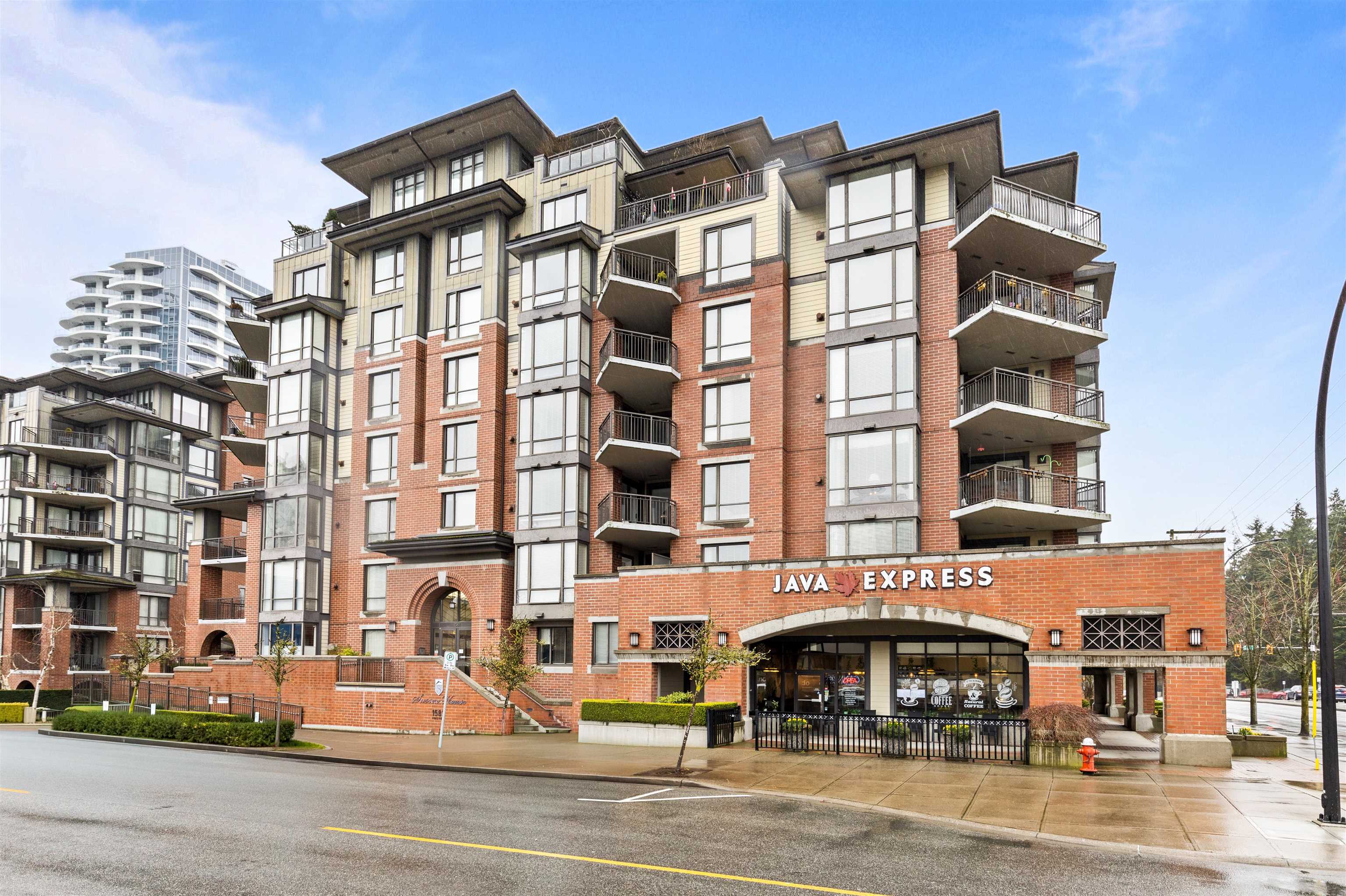 304-1581 Foster Street, White Rock, BC, V4B 5M1