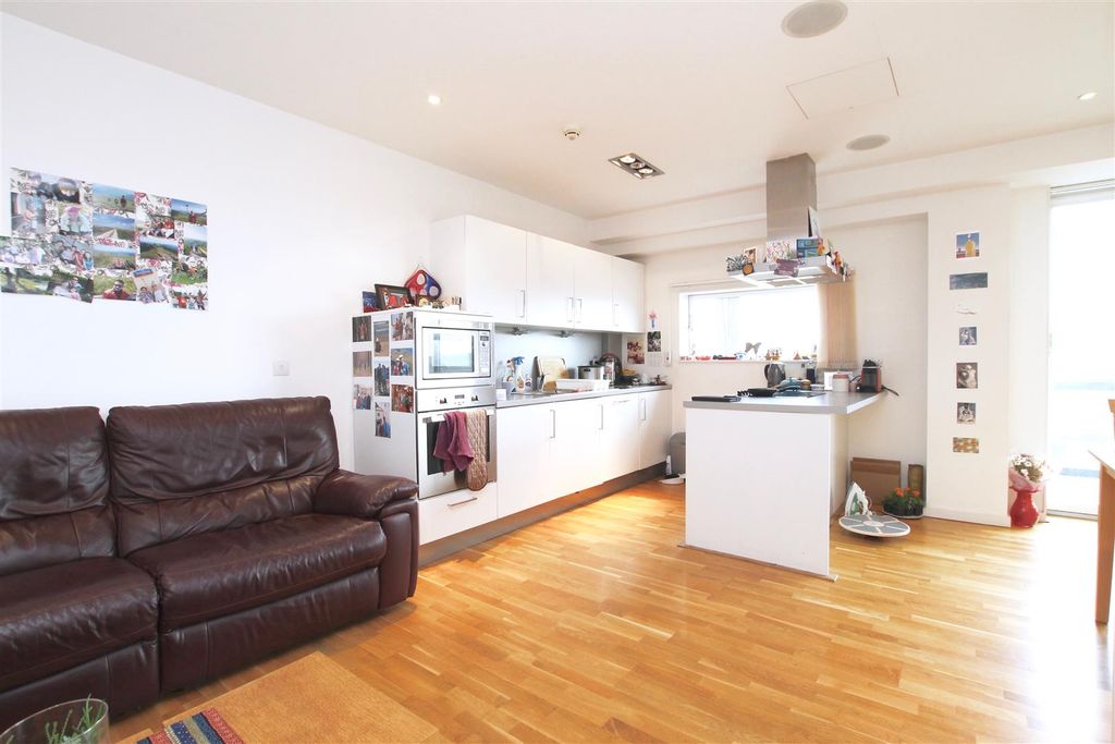 Additional image 3 of 2 bed flat for saleBrayford Street, Lincoln LN5