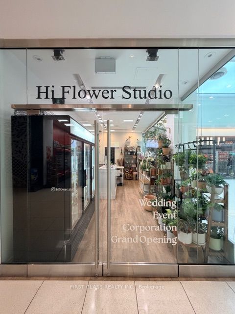 105-2 St. Clair Avenue E, Toronto, ON, M4T 2T5