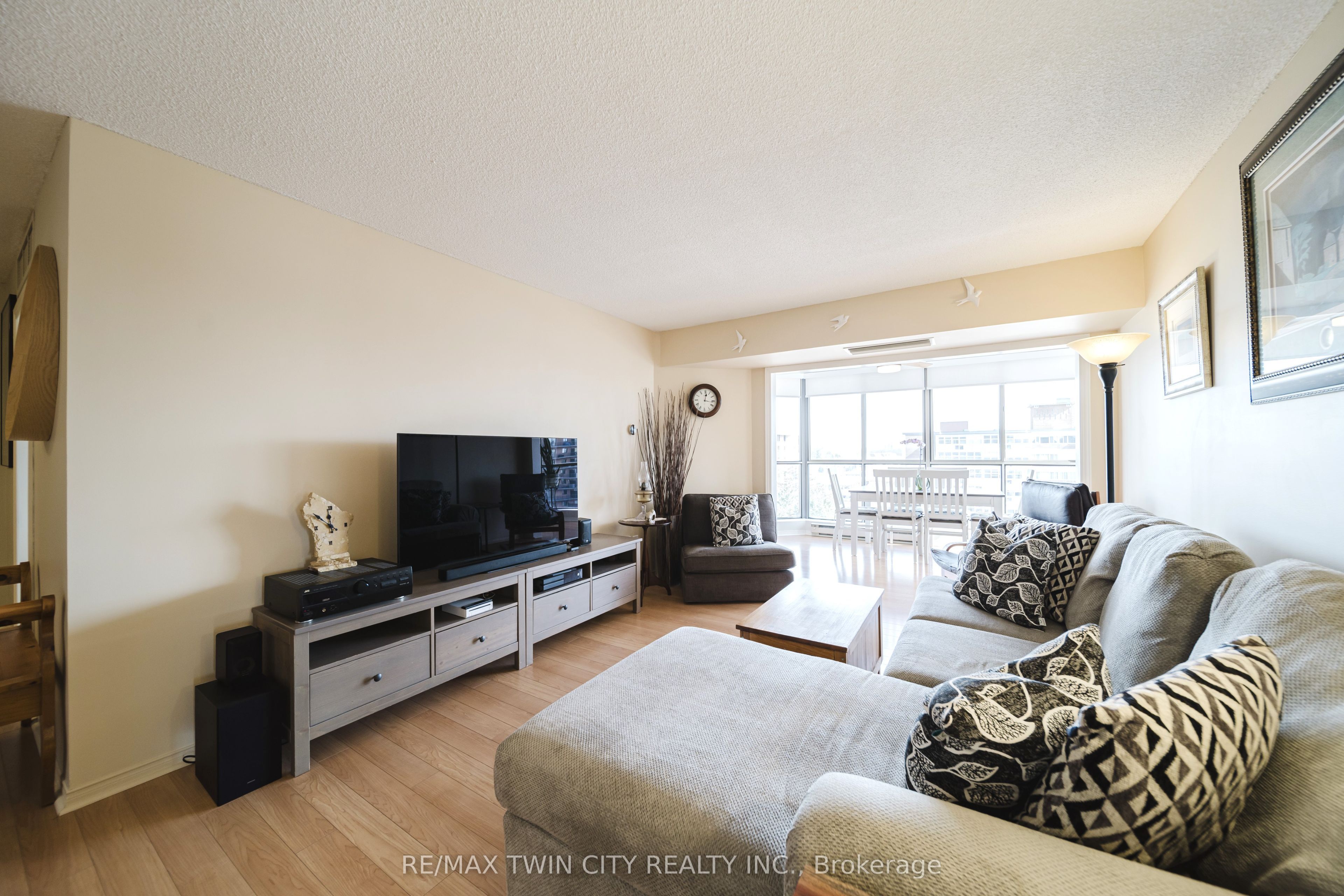 Additional image 6 of 705-265 Westcourt Place, Waterloo, ON, N2L 6E4