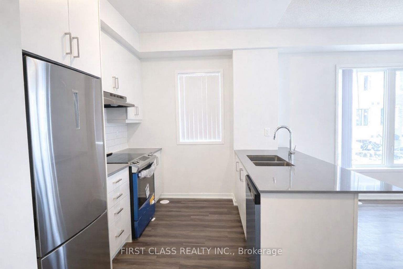 170-151 Honeycrisp Crescent, Vaughan, ON, L4K 0N7 photo 2