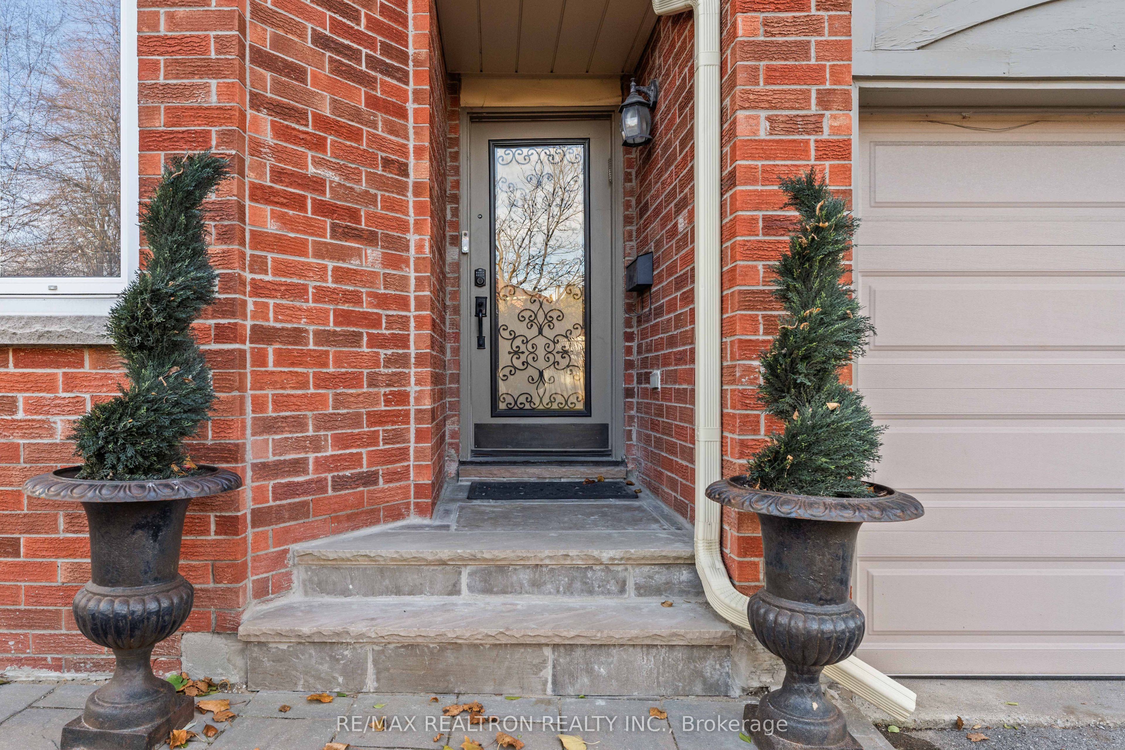 Additional image 3 of 271 Rose Green Drive, Vaughan, ON, L4J 4S8