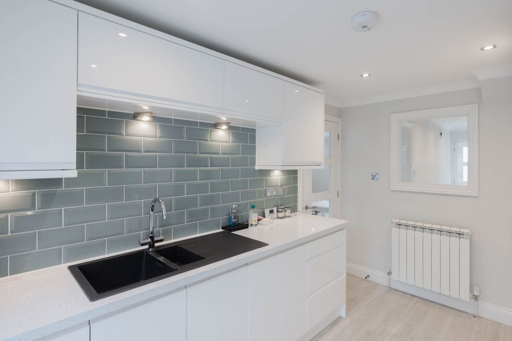 Additional image 19 of 3 bed semi-detached house for sale16 Le Clos De Debenaire, St. Helier, Jersey JE2