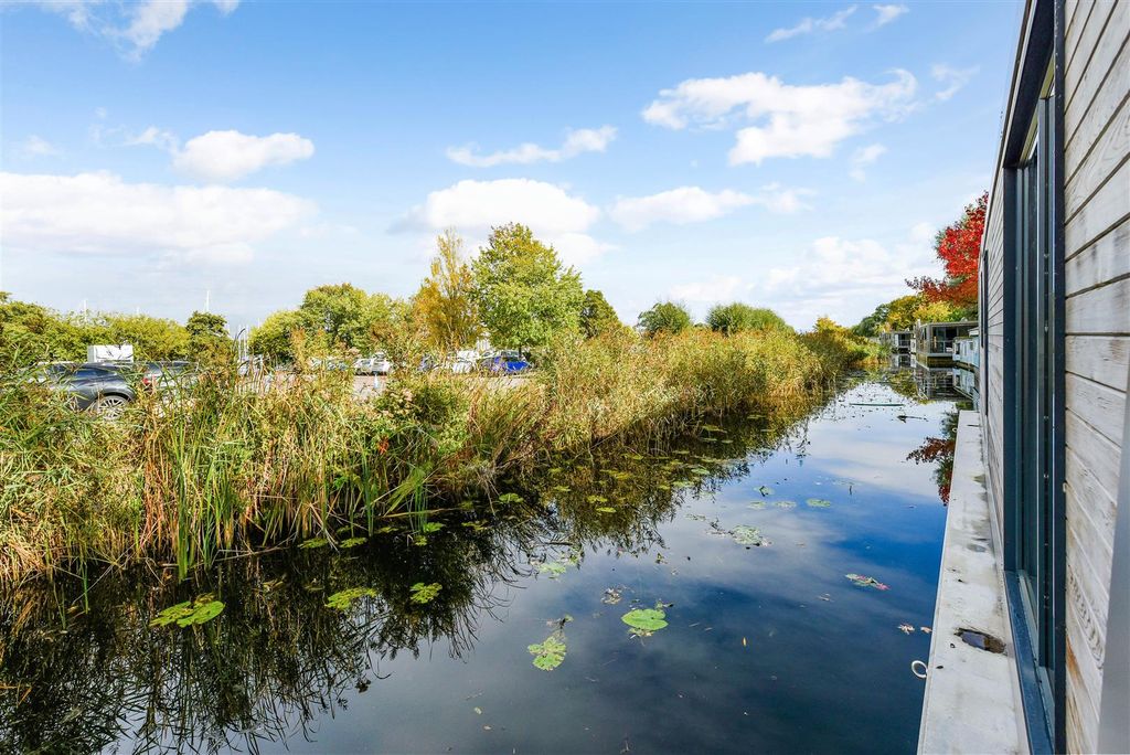 Additional image 6 of 2 bed houseboat for saleHouseboat Plot 16, Chichester Marina, Birdham, Chichester PO20