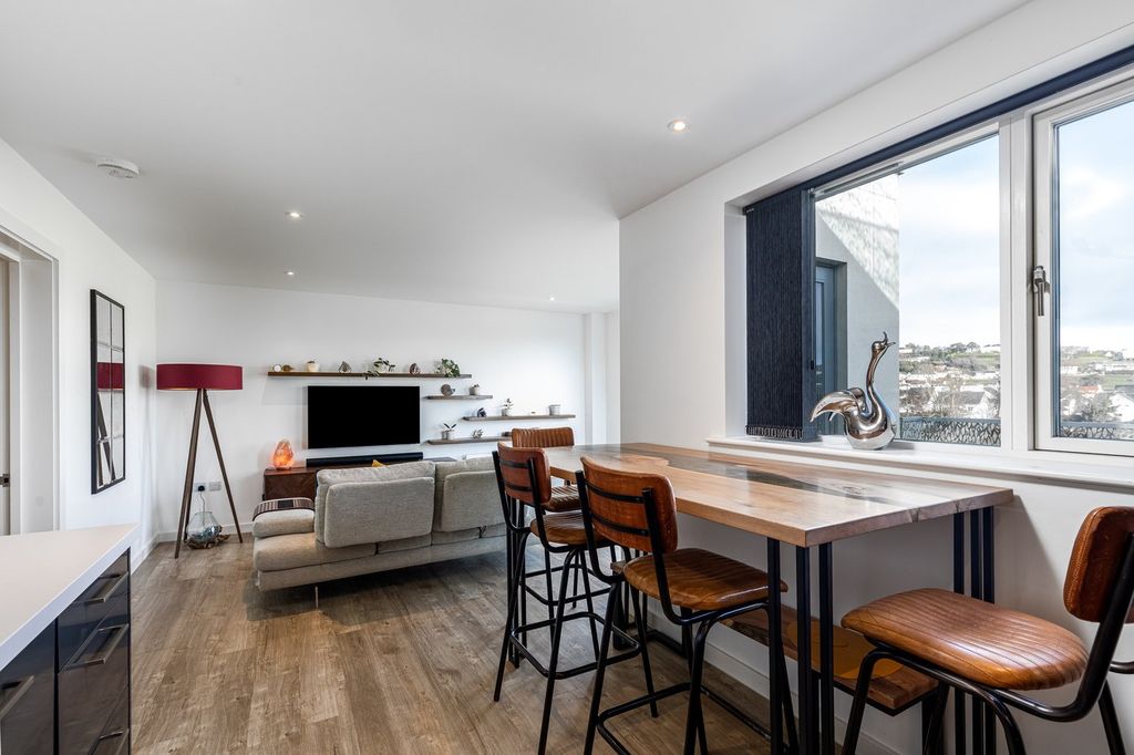 Additional image 8 of 2 bed flat for saleLa Route De Beaumont, St Peter JE3