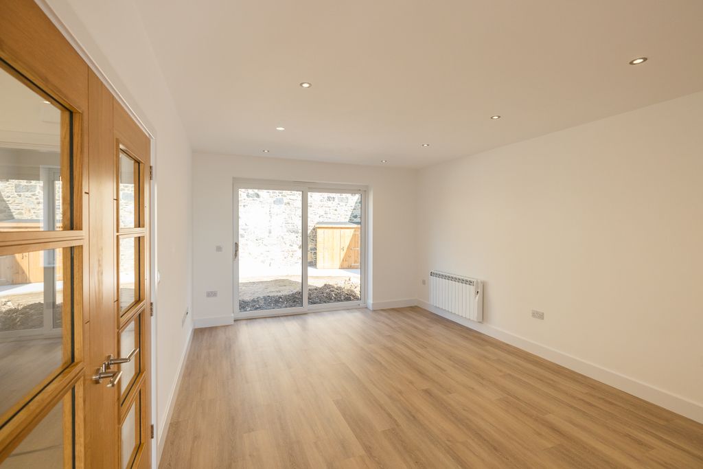 Additional image 12 of 3 bed end terrace house for saleRue De Bas Courtils, St. Sampson, Guernsey GY2