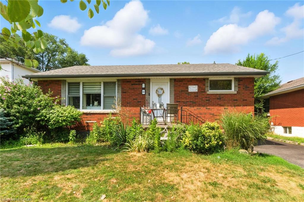 Lower-90 Toby Crescent, Hamilton, ON, L8T 2N8