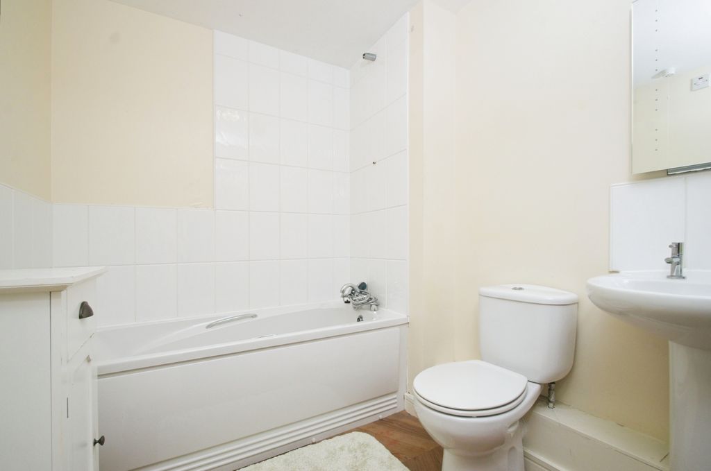 Additional image 10 of 2 bed flat for saleOverstone Court, Cardiff CF10
