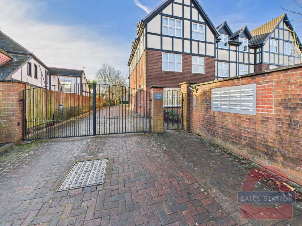 2 bed flat for saleFidlas Road, Heath, Cardiff CF14