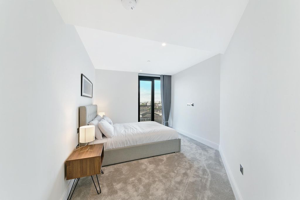 Additional image 12 of 2 bed flat for saleThe Dumont, The Albert Embankment, London SE1