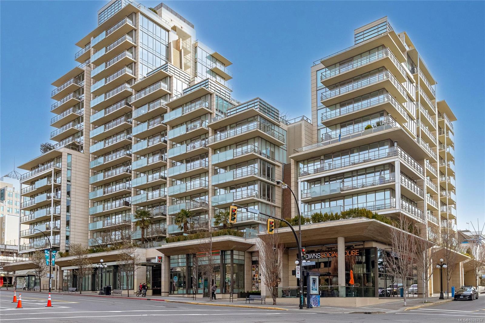 707-708 Burdett Avenue, Victoria, BC, V8W 0A8