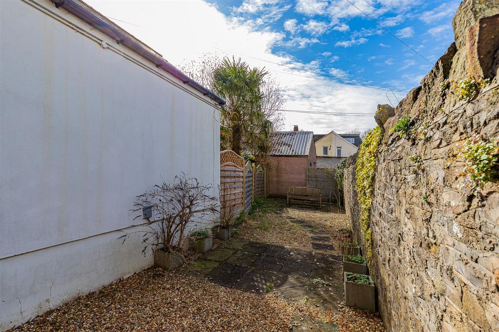 Additional image 16 of 2 bed flat for saleMarlborough Road, Penylan, Cardiff CF23
