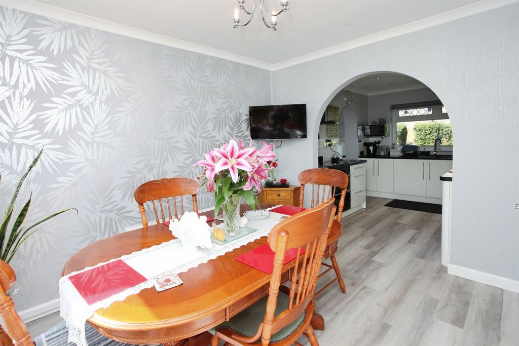 Additional image 3 of 3 bed detached house for saleKirrlach Close, Caldicot NP26