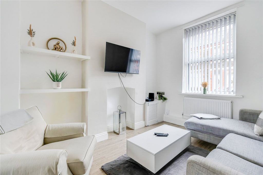 Additional image 3 of 3 bed terraced house for saleTalygarn Street, Cathays, Cardiff CF14