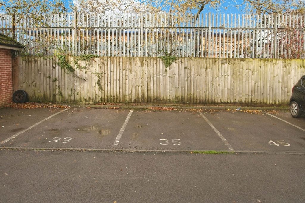 Additional image 13 of 1 bed flat for saleAshbourn Way, Llanishen, Cardiff CF14
