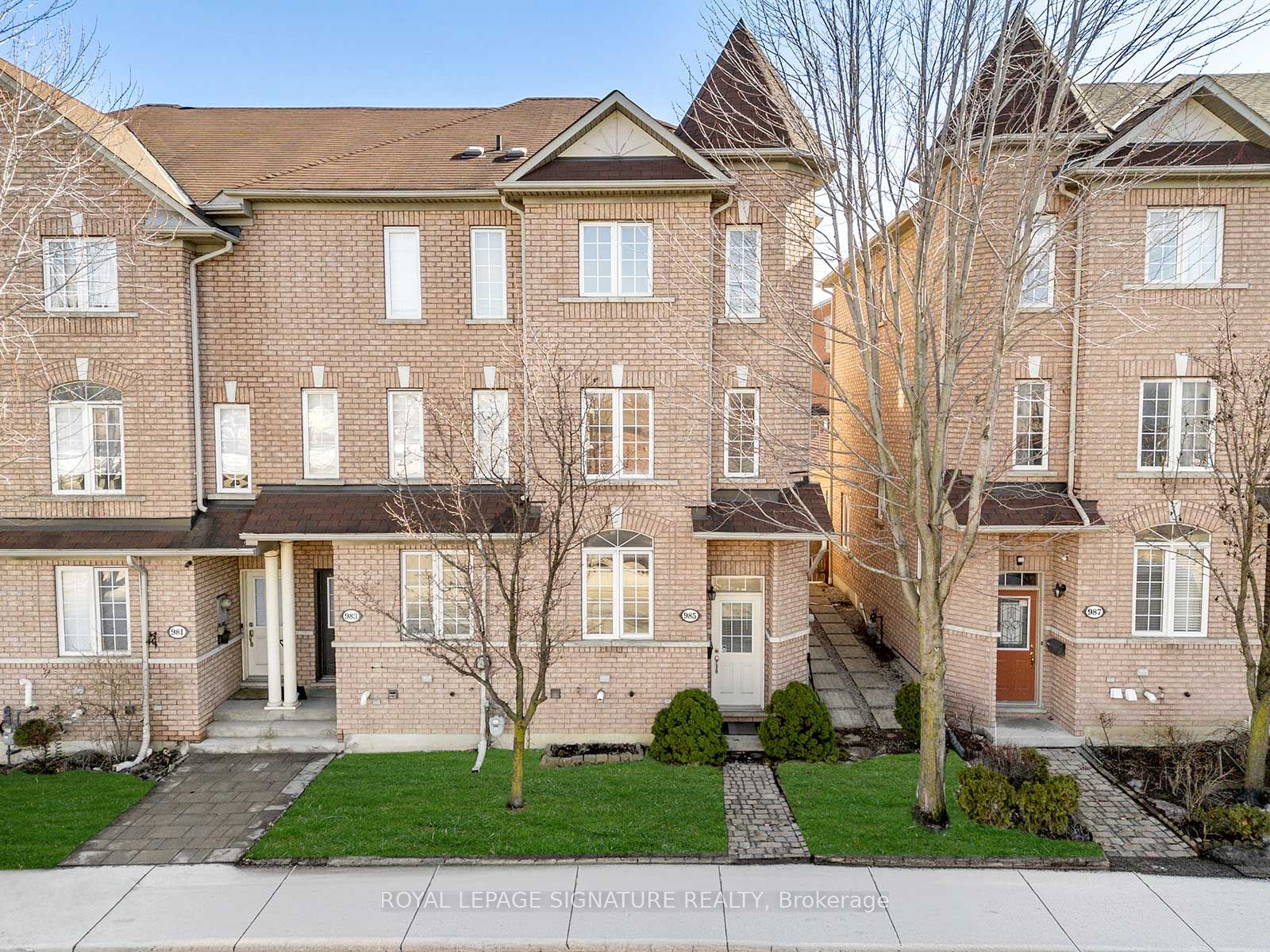 985 Roselawn Avenue, Toronto, ON, M6B 4M9