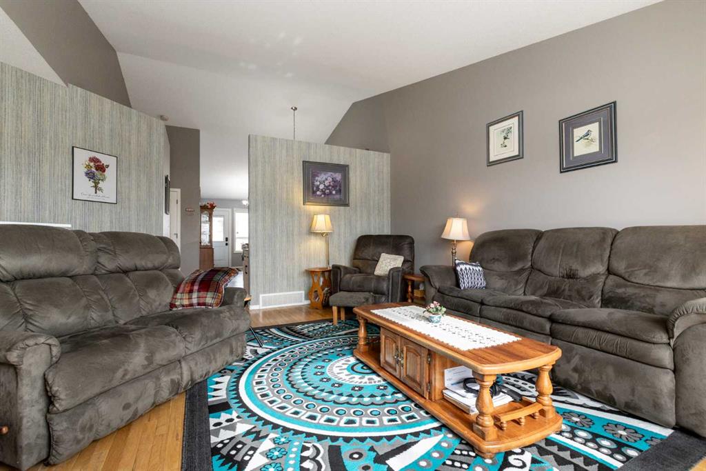 Additional image 6 of 10 Hawthorne Way, Penhold, AB, T0M1R0