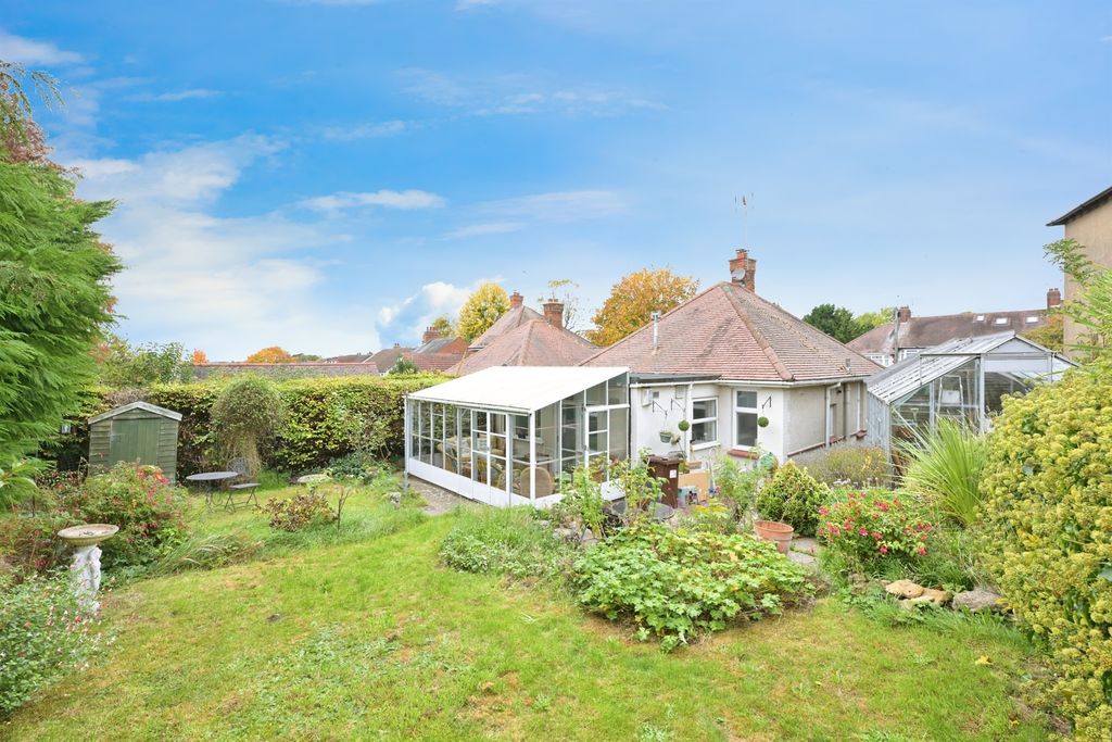 2 bed detached bungalow for saleBoughton Green Road, Northampton NN2
