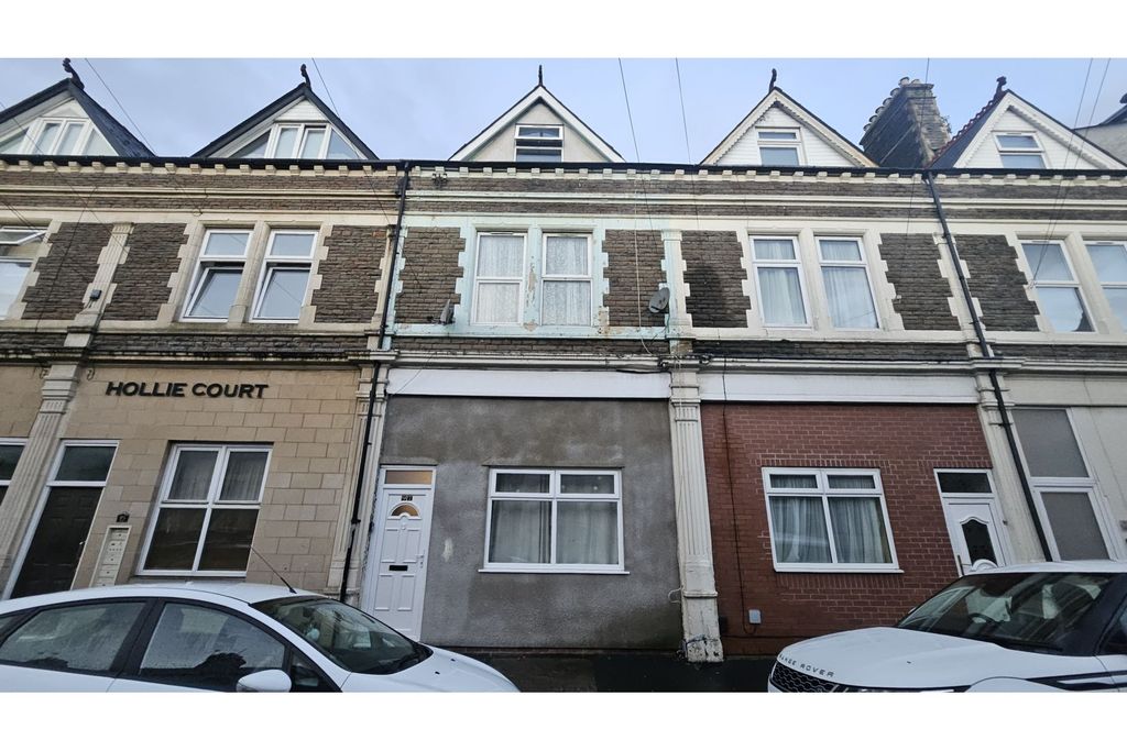 5 bed terraced house for sale97 Donald Street, Cardiff CF24