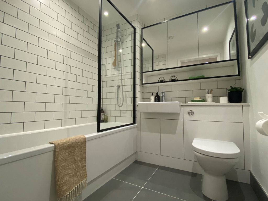 Additional image 4 of 2 bed flat for saleBeaufort Park, Aerodrome Road, Colindale NW9