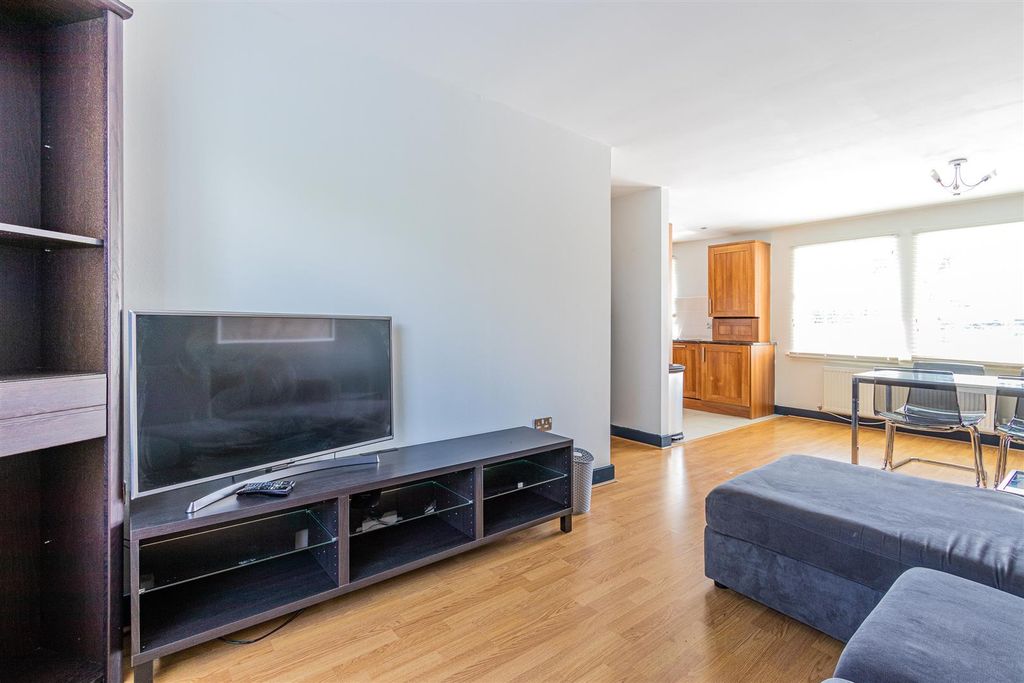 Additional image 4 of 2 bed flat for saleHeathwood Road, Heath CF14