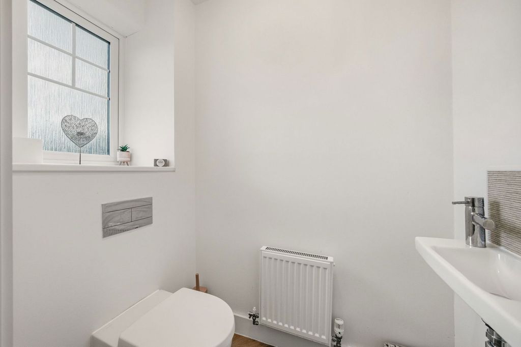 Additional image 7 of 3 bed detached house for saleBlue Lake Close, Ebbw Vale NP23