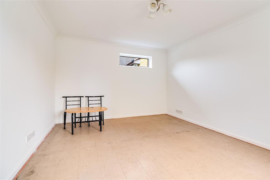 Additional image 6 of 2 bed semi-detached bungalow for saleSherbourne Court, Cambridge CB4