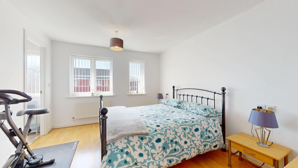 Additional image 9 of 4 bed terraced house for saleMilestone Close, Heath, Cardiff CF14
