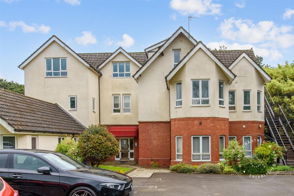 Additional image 32 of 3 bed flat for saleSilverton, Fairwater Road, Llandaff, Cardiff CF5