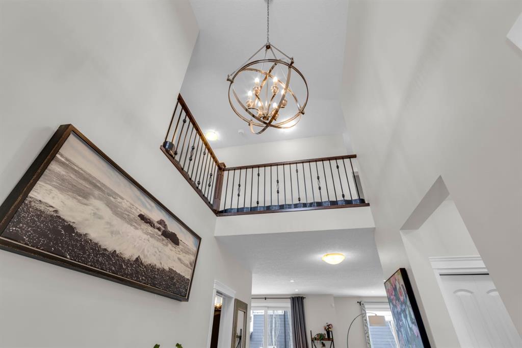 Additional image 4 of 68 Westland Crescent SW, Calgary, AB, T3H 0W1