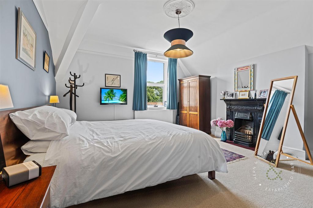 Additional image 37 of 4 bed town house for saleCathedral Road, Pontcanna, Cardiff CF11