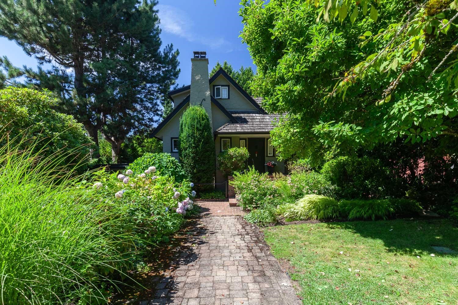 6137 Mccleery Street, Vancouver, BC, V6N 1G3