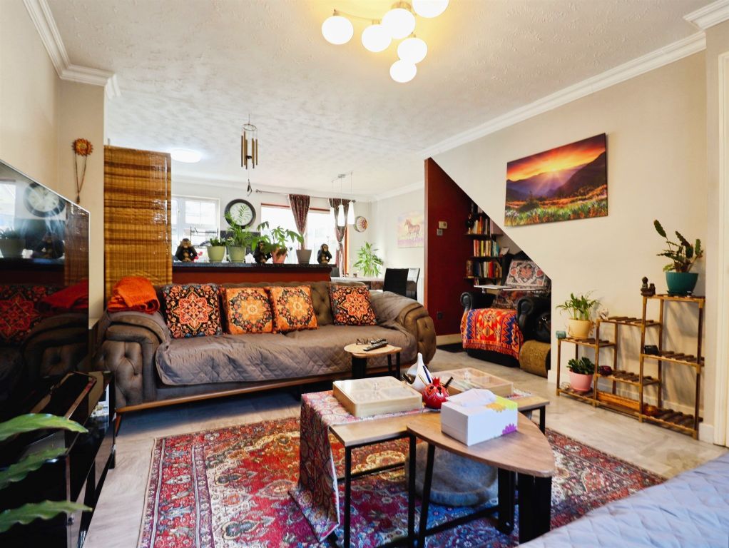 Additional image 10 of 3 bed semi-detached house for saleDe Havilland Road, Cardiff CF24