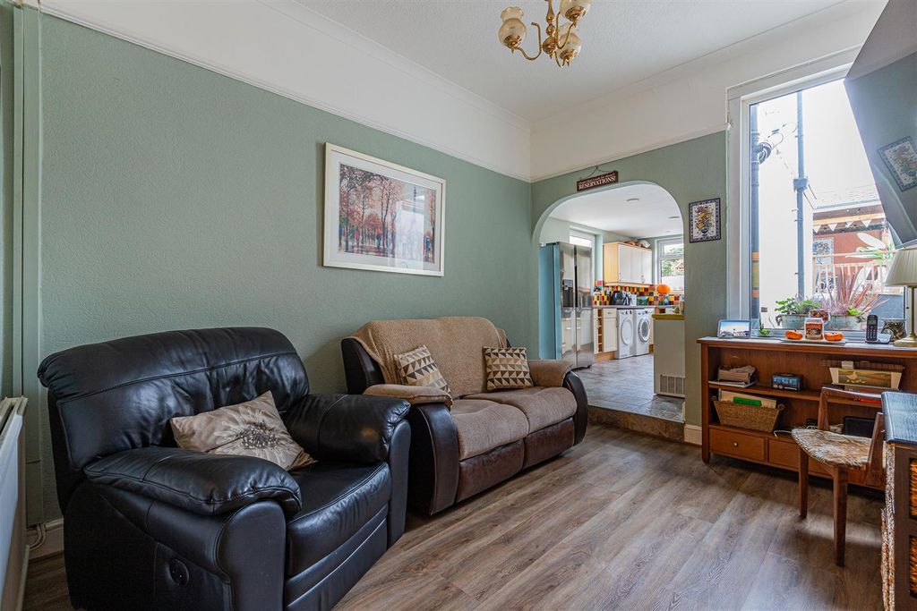 Additional image 11 of 4 bed property for saleLlwyn -Y- Grant Road, Penylan, Cardiff CF23