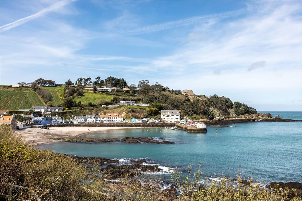 Additional image 17 of 5 bed detached house for saleLe Mont De Rozel, St. Martin, Jersey JE3