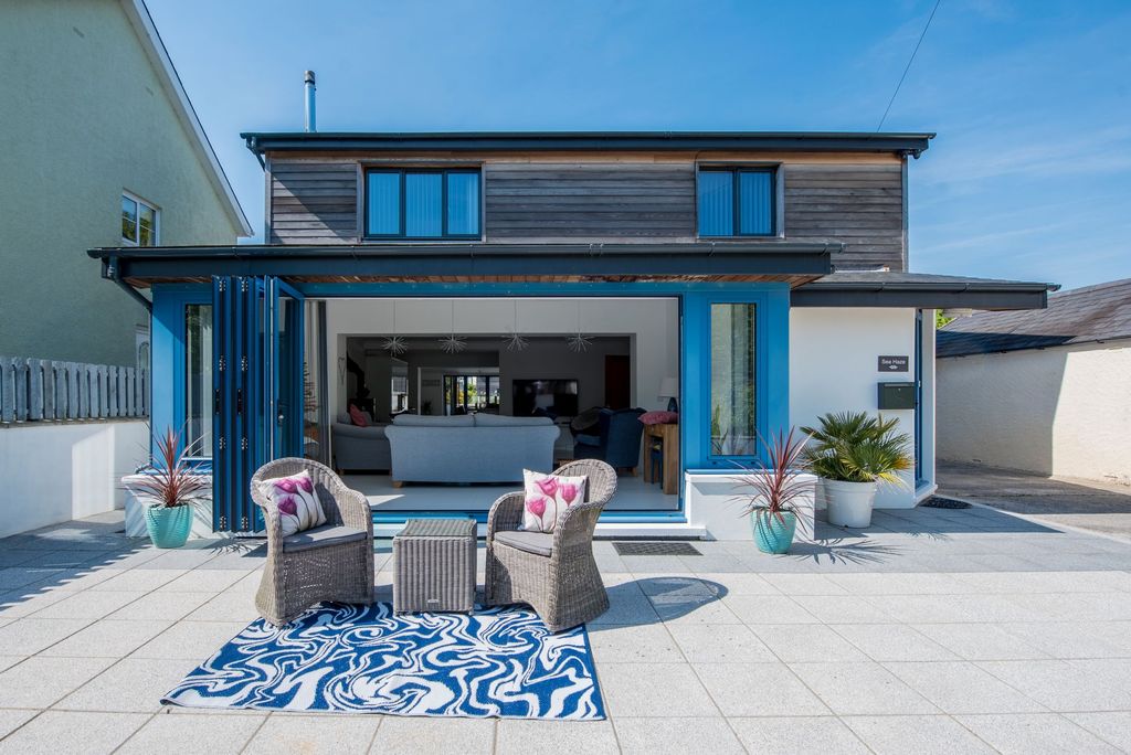 8 bed detached house for saleHeywood Lane, Tenby SA70