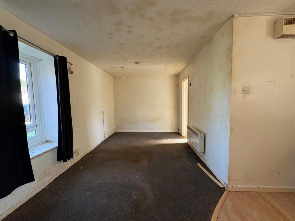 Littlecote Drive, Erdington photo 4