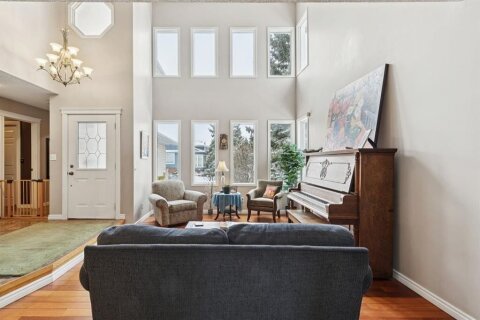 Additional image 8 of 4 Wood Valley Rise SW, Calgary, AB, T2W 5X5