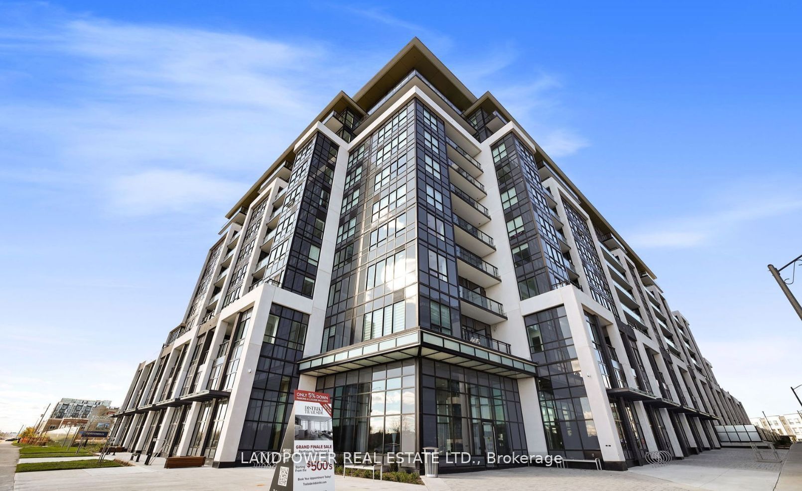 LPH12-395 Dundas Street W, Oakville, ON, L6M 5R8