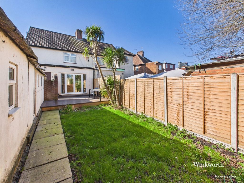 Additional image 17 of 4 bed semi-detached house for saleColin Park Road, Colindale NW9