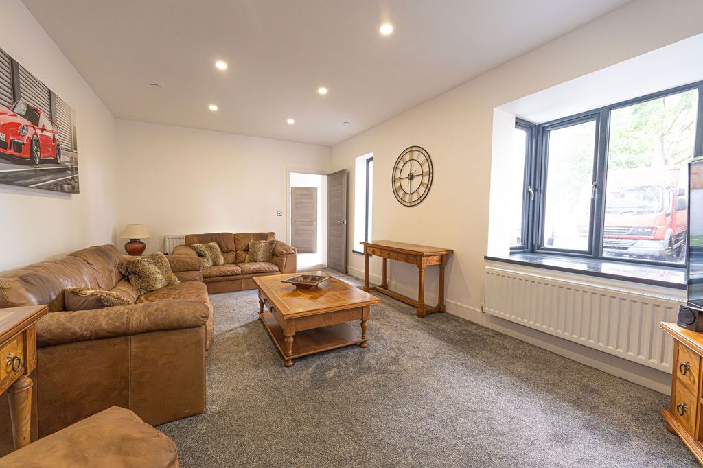 Additional image 8 of 4 bed detached house for saleRoyal Oak Hill, Christchurch NP18