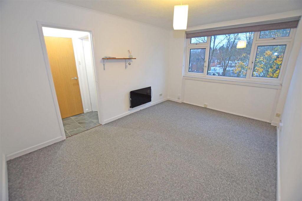 Additional image 3 of 1 bed flat for saleLlanishen Court, Llanishen CF14