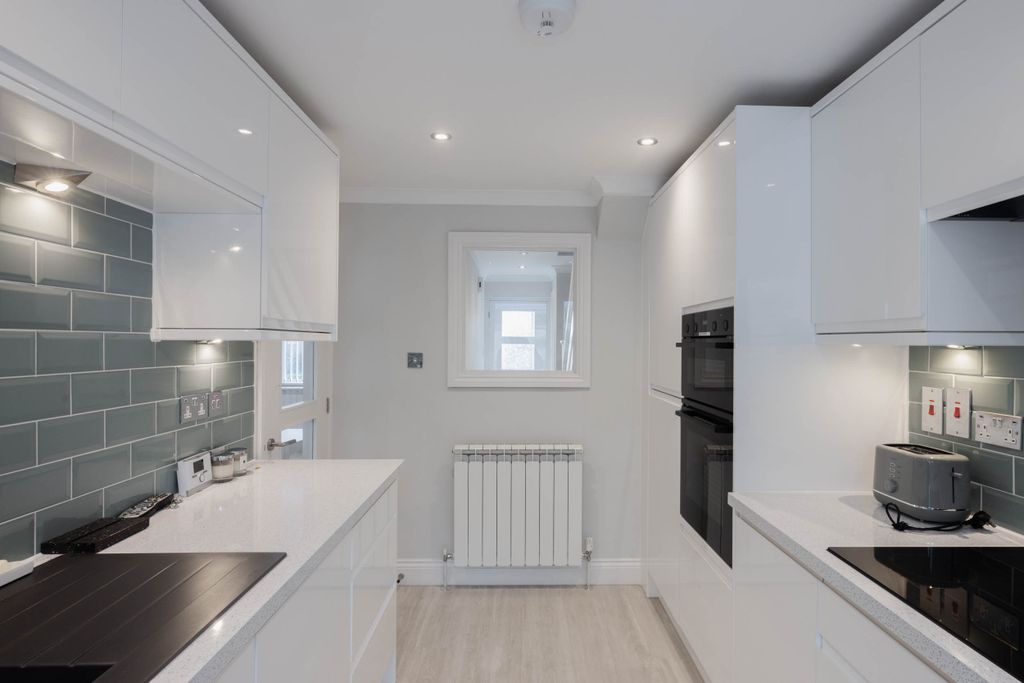 Additional image 20 of 3 bed semi-detached house for sale16 Le Clos De Debenaire, St. Helier, Jersey JE2