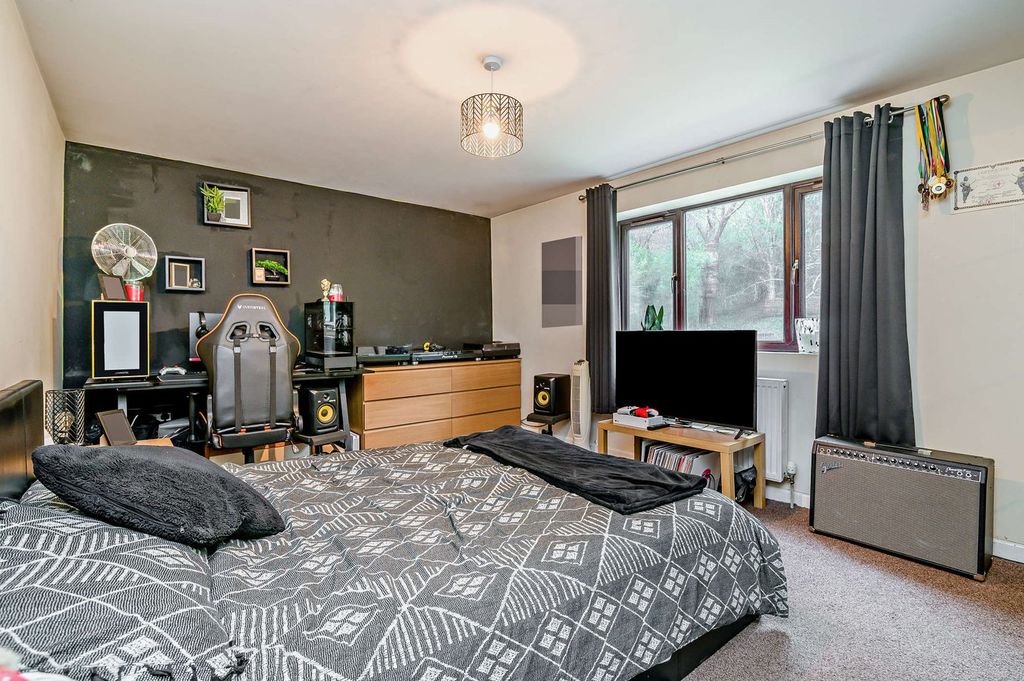 Additional image 14 of 4 bed semi-detached house for saleSix Bells, Abertillery NP13