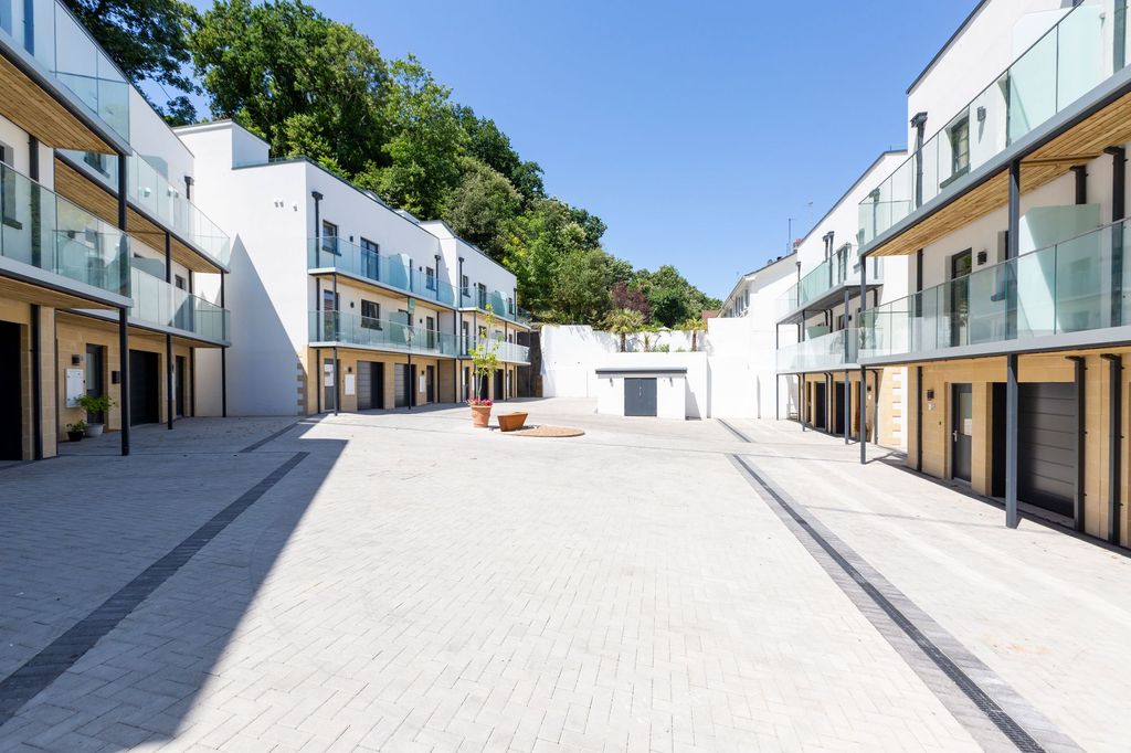 Additional image 41 of 3 bed property for saleCranworth Mews, St Helier JE2