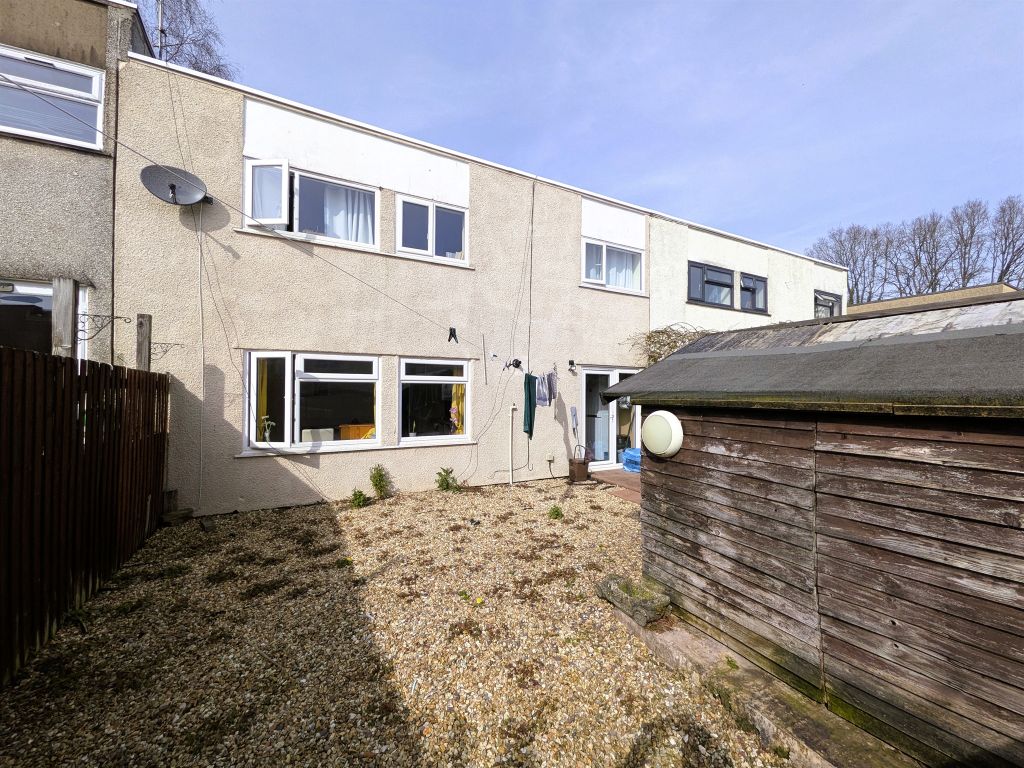 3 bed terraced house for salePennyfields, Greenmeadow, Cwmbran NP44