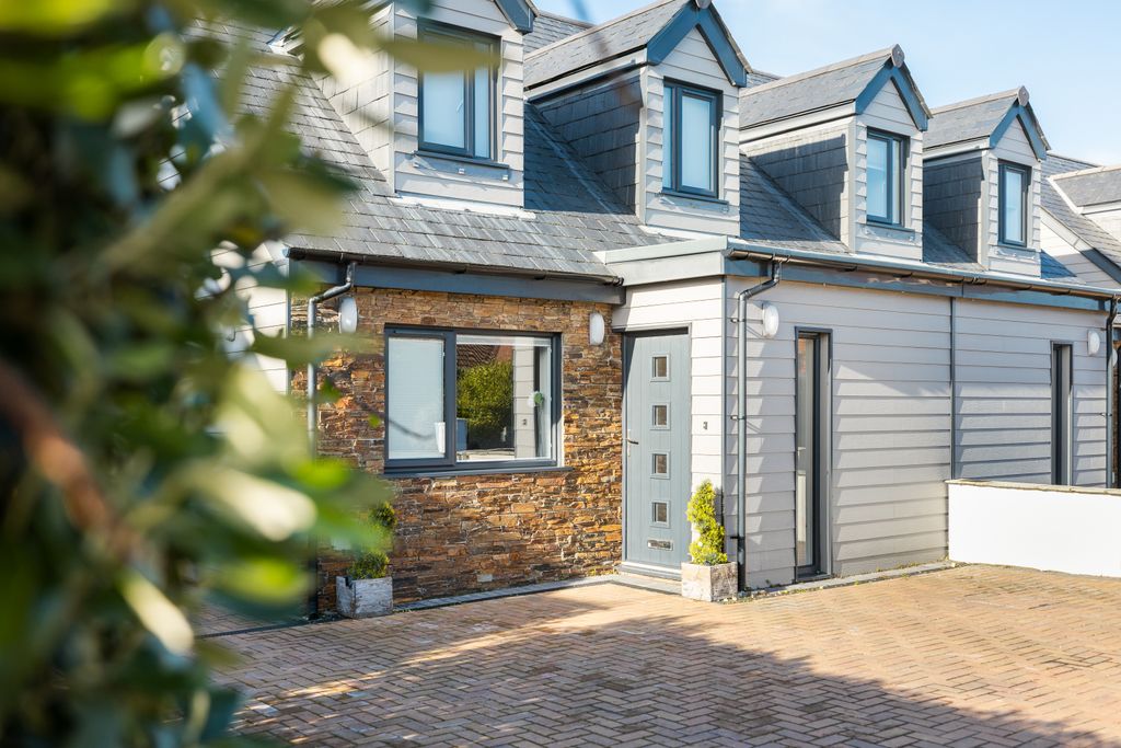 Additional image 4 of 3 bed end terrace house for saleRue De Bouverie, Castel, Guernsey GY5