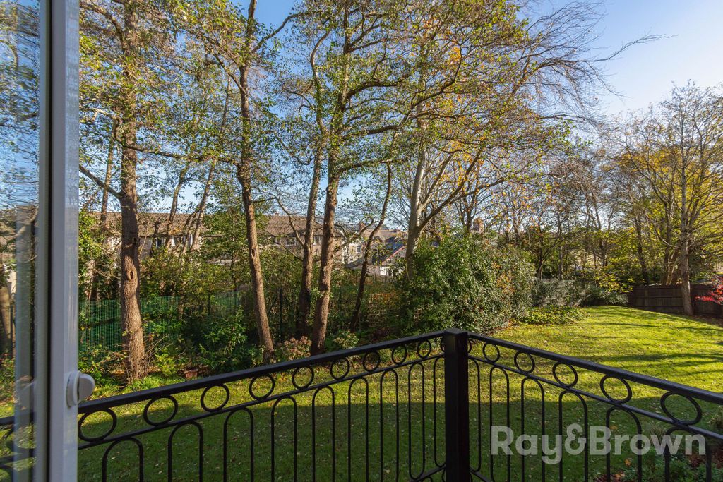 Additional image 25 of 1 bed flat for saleLlys Pegasus, Ty Glas Road, Llanishen, Cardiff CF14