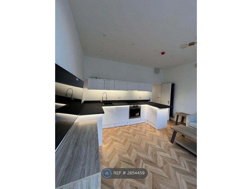2 bed flat to rentWalliscote Road, Weston-Super-Mare BS23